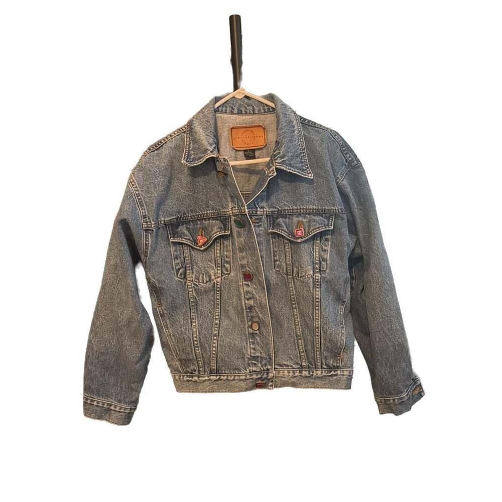 Medium Levis Denim Trucker Jacket with Jeweled Buttons